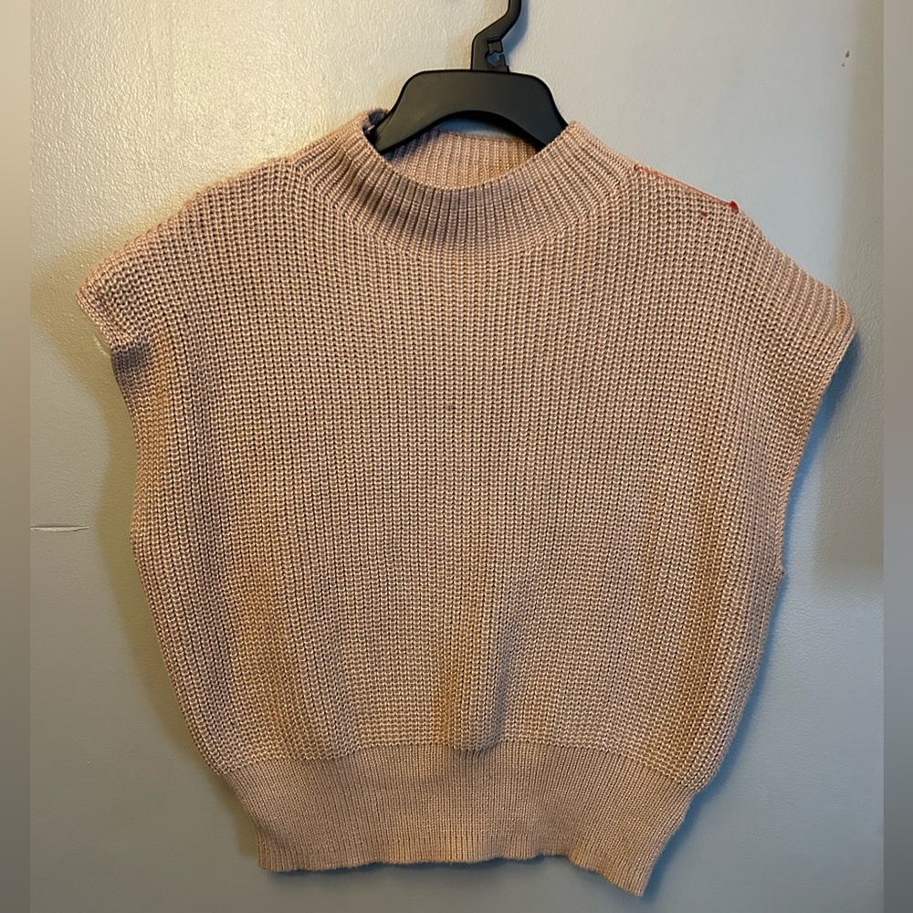 Cider sweater - tan loose knit high neck vest w/shoulder pads - Picture 3 of 10